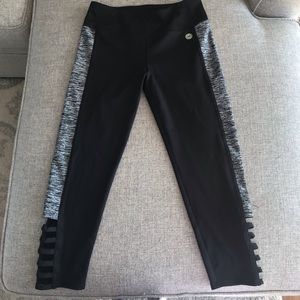 Hollister new without tags Capri length yoga pants